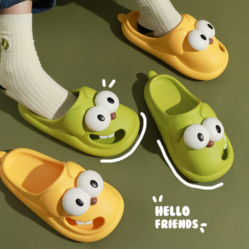 New version of big-eyed dog slippers women's summer cute cartoon home indoor non-slip thick bottom poop feeling Baotou fun outside wear