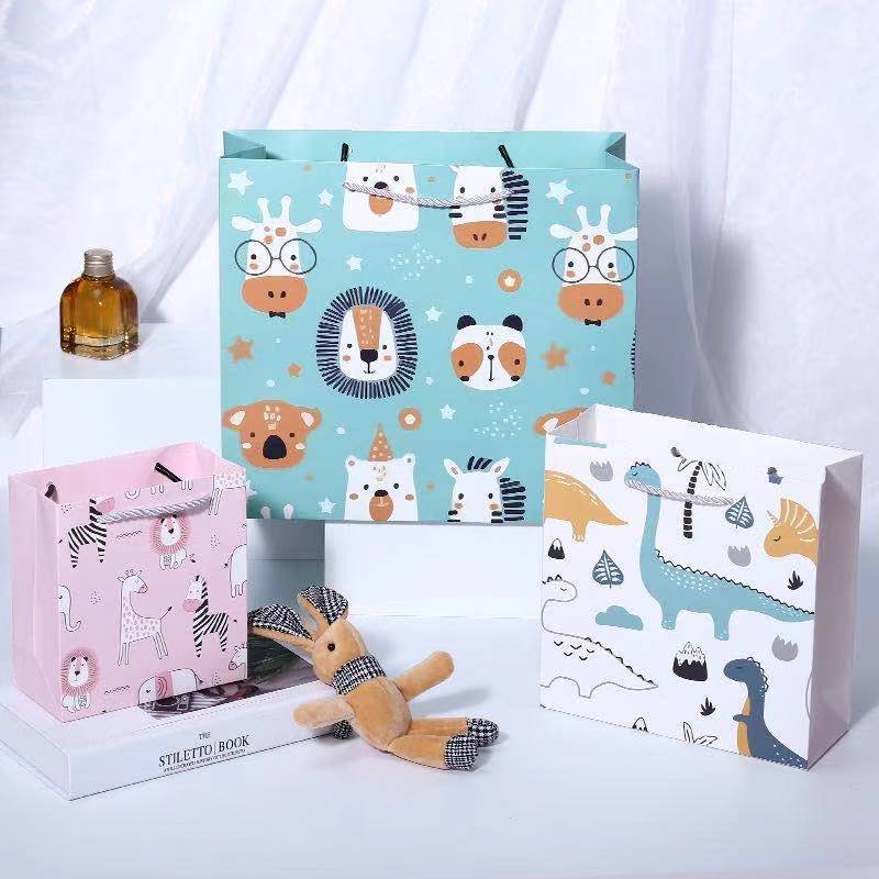 Creative cartoon Gift Bag tote bag children's birthday gift bag hand gift packaging bag shopping bag paper bag in stock