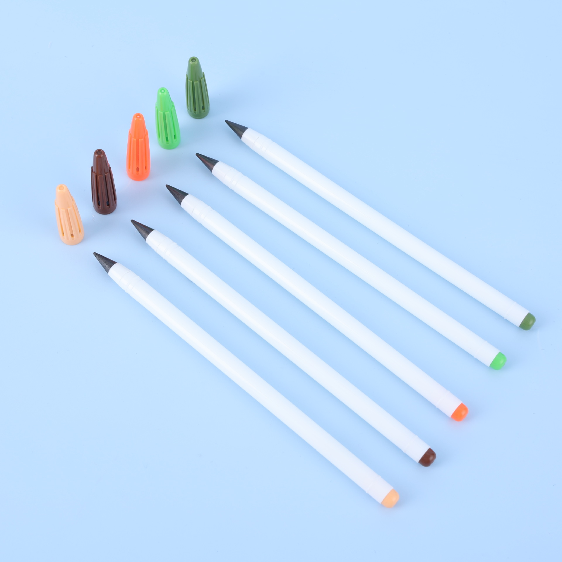 The eternal pencil that can not be written can replace the pen point. Students can write and draw colored pencils without cutting ink pencils.