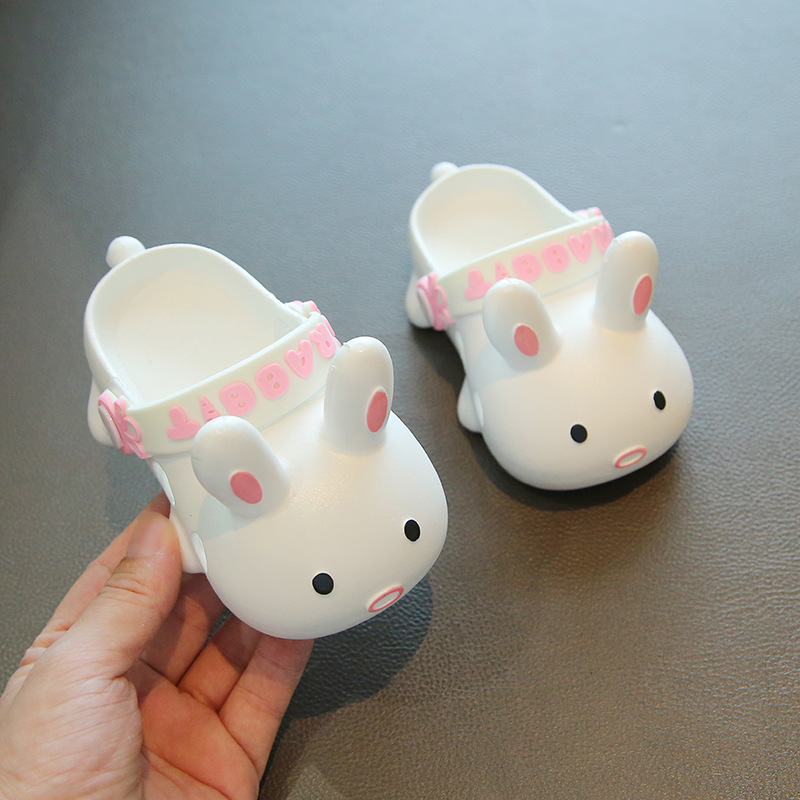 Children's sandals and slippers cute summer indoor cartoon non-slip rabbit Baotou slippers women's summer outdoor hole shoes wholesale