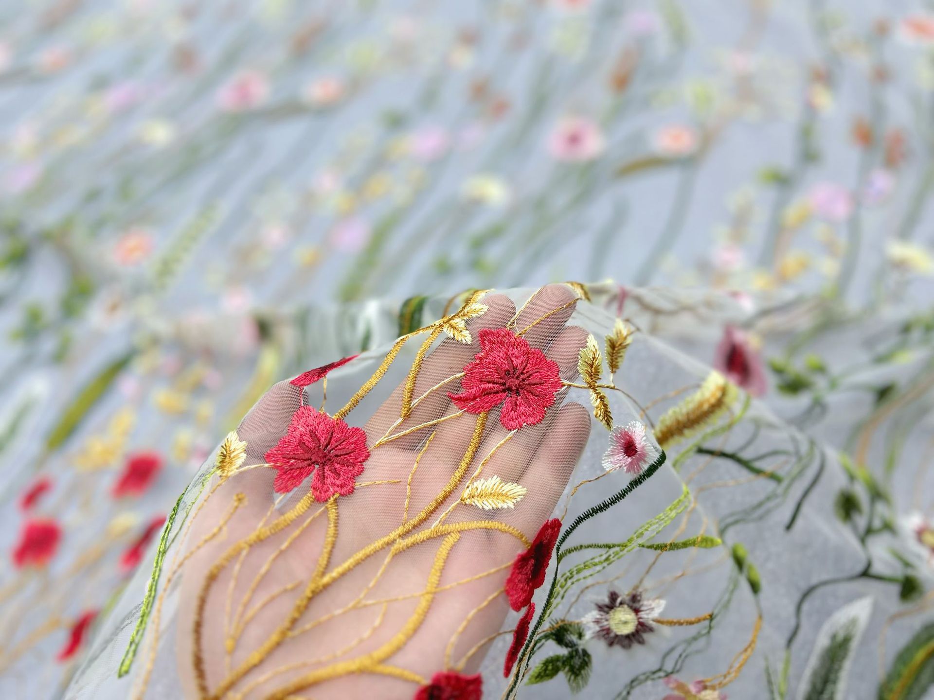 Hot sale water soluble high density water plants embroidery wedding dress fabric dress cross-border clothing mesh embroidery flower fabric wish