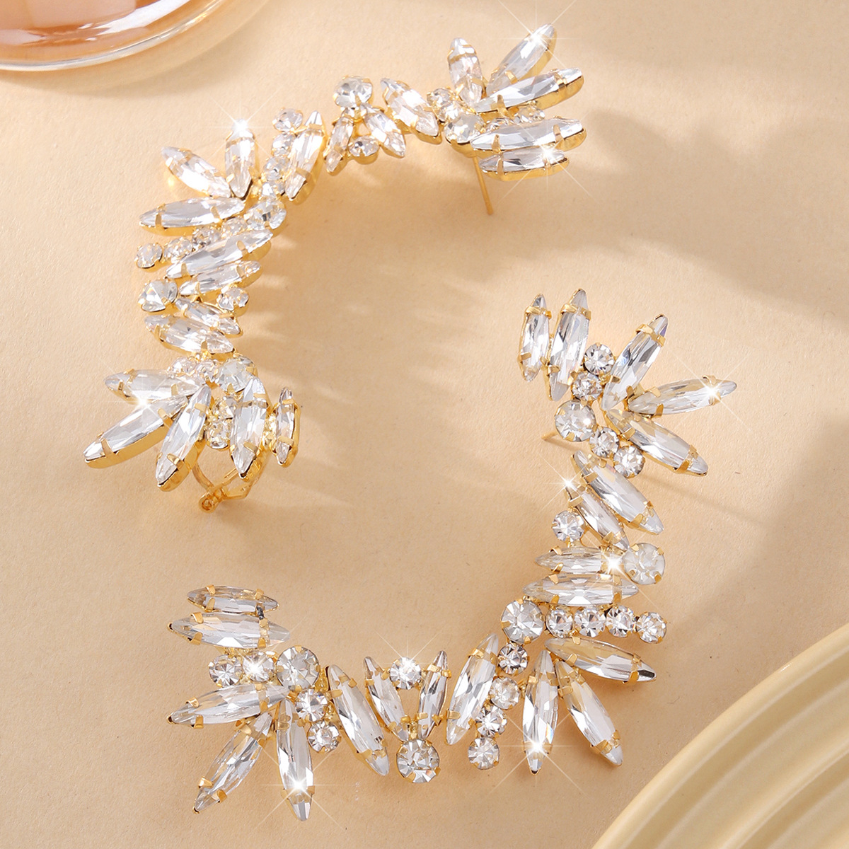 Cross-border New Shiny Diamond Earrings Women's European and American Fashion Luxury Bride's Personalized Non-perforated Rhinestone Ear Clip Jewelry