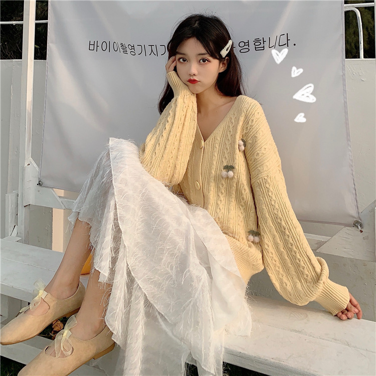Japanese autumn and winter New Cherry three-dimensional sweater women's loose sweet fresh temperament all-match sweater cardigan coat