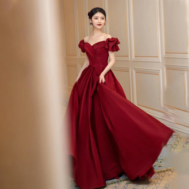 2024 Toast Dress Bride Comfortable Texture off-shoulder Princess Dress Satin Engagement Slimming Host Evening Dress Female
