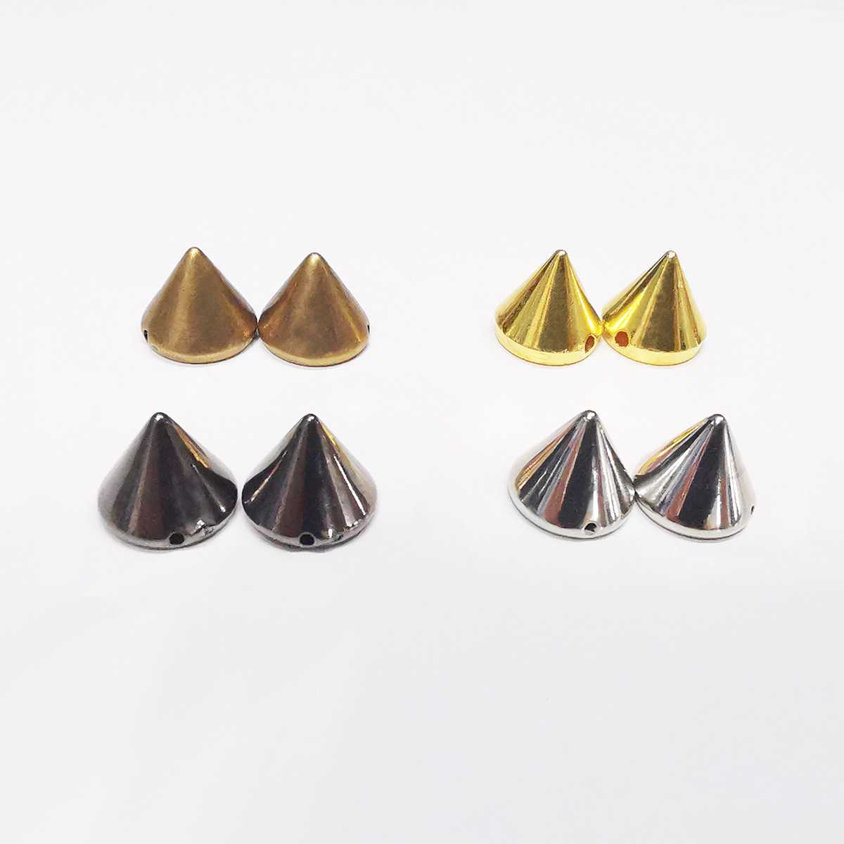 Cross-border supply of hand-stitched spiked rivets DIY mobile phone shell accessories accessories accessories