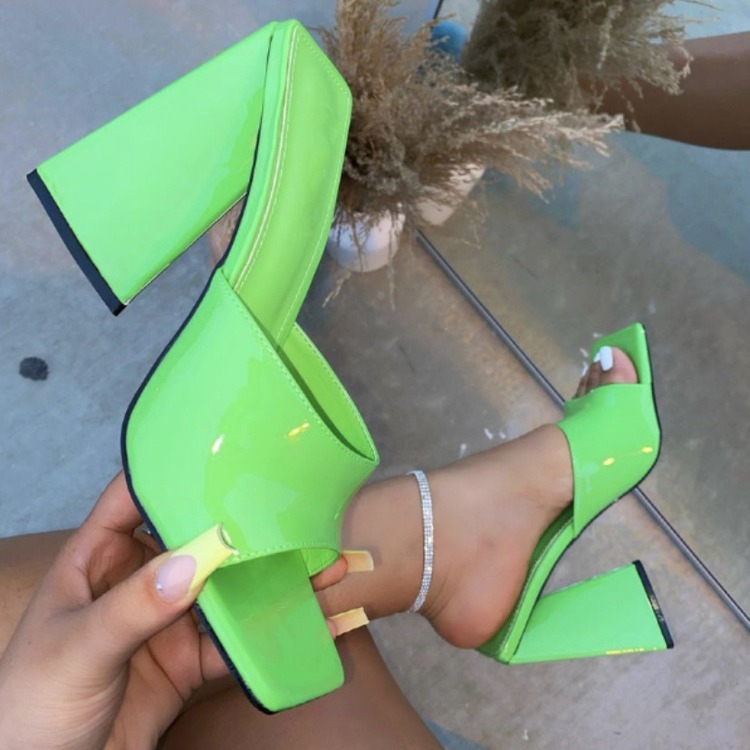 2021 spring and summer new square toe triangle heel thick high heel outdoor slippers European and American style 7 color cross-border women's shoes 42