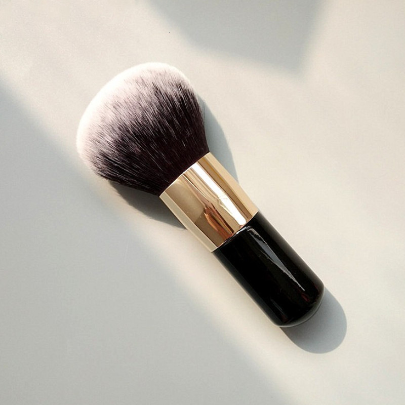 Small fat white head black powder cake brush large blush brush powder brush residual powder brush beauty beauty tools makeup brush