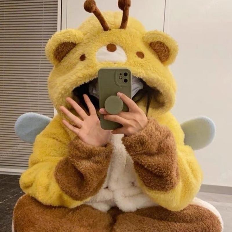 Bee Bear Autumn and Winter New Thickened Nightgown Cartoon Lovable Wind Coral Fleece Pajamas Women's Home Clothes