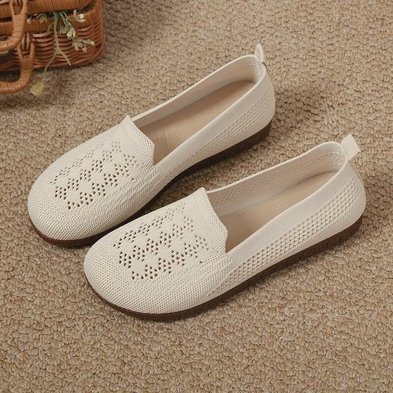 Summer Mesh Breathable Soft Sole Old Beijing Cloth Shoes Cut Out Flats Bottom Middle-aged and Elderly Mother's Shoes Hole Shoes