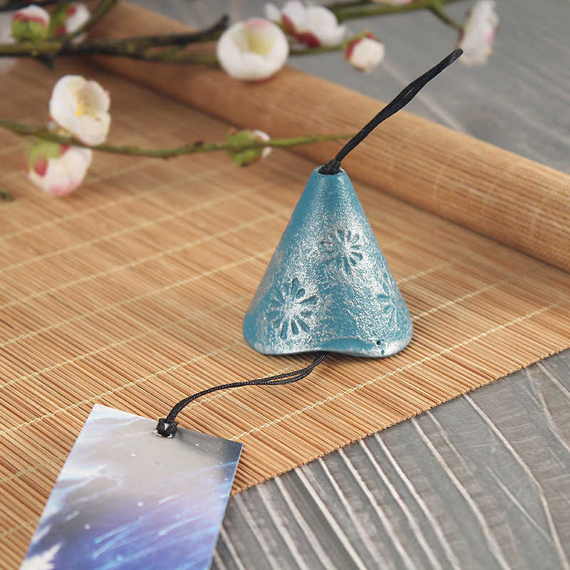 Scenic Spot Gift Hanging Cherry Blossom Fireworks Cast Iron Wind Bell Japanese Style Wind Bell Southern Metal Cherry Blossom Bell