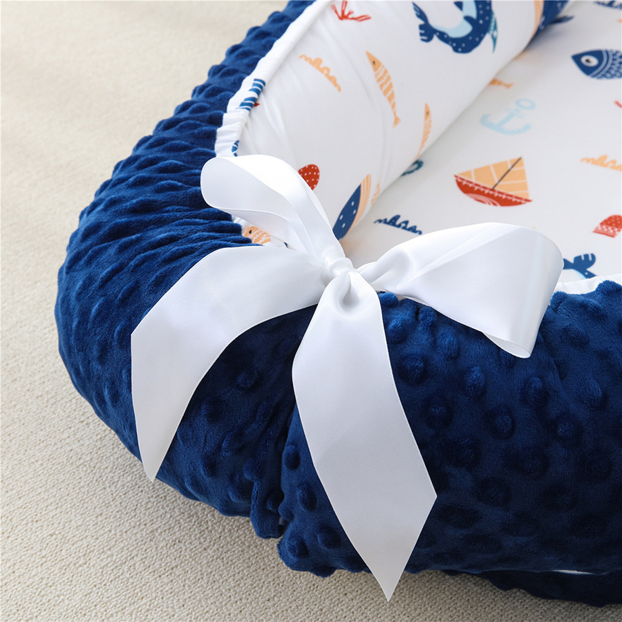 Hemei Cross-border Doudou Velvet Portable Pressure-proof Infant Bed Bionic Infant Nest Infant Pillow Travel Crib