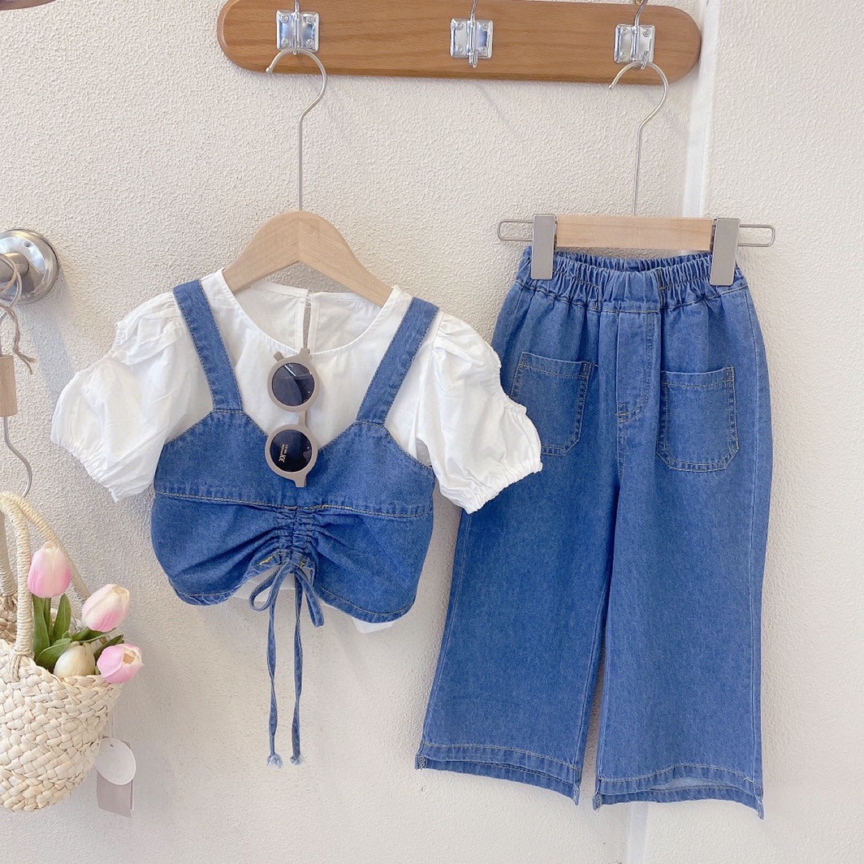 Girls' Suit Spring and Summer Children's Wear 7-year-old Children's Denim Suit Three-piece Sling Shirt Pants LT22171
