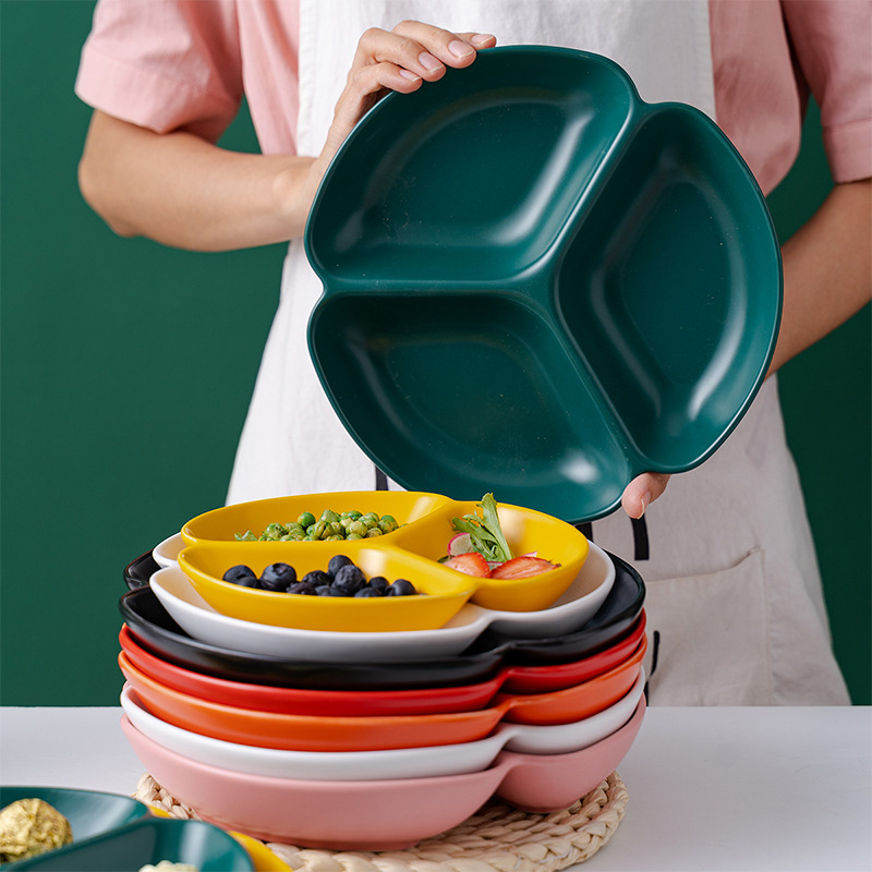 2021 new creative Nordic baby food supplement three-compartment plate candy snack plate fat reduction meal compartment plate now foreign trade