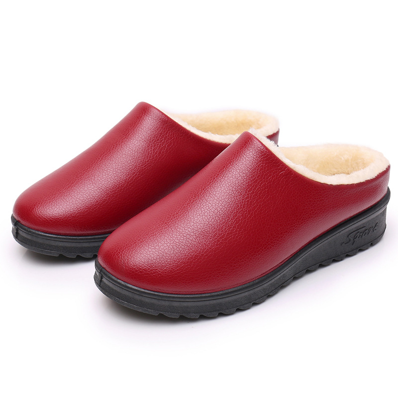 Winter Fleece-lined Warm Women's Cotton Shoes Old Beijing Waterproof PU Noodles Fashion Mother's Cotton Slip-on Slip-on Half-support