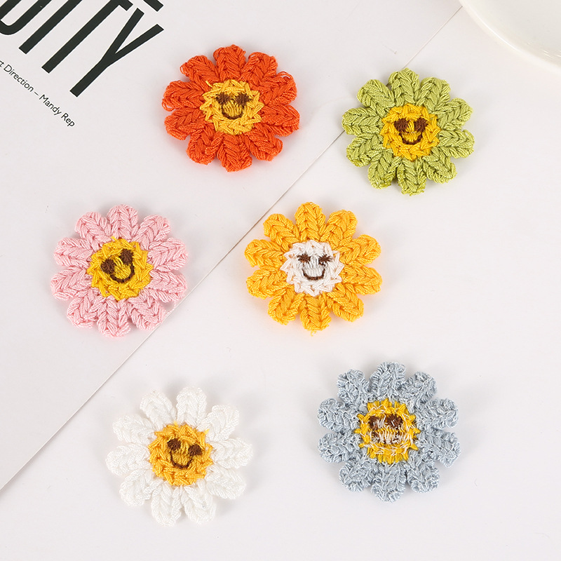 Cute Smiley Expression Plush Hair Accessories diy Flower Cloth Stickers Accessories Daisy Bag Decoration Accessories