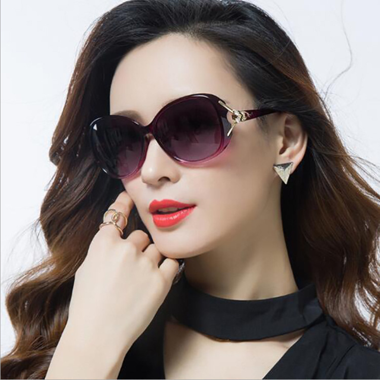 New fashion fox head 8842 sunglasses Ladies Trend Net red HD sunshade driving sunglasses factory wholesale