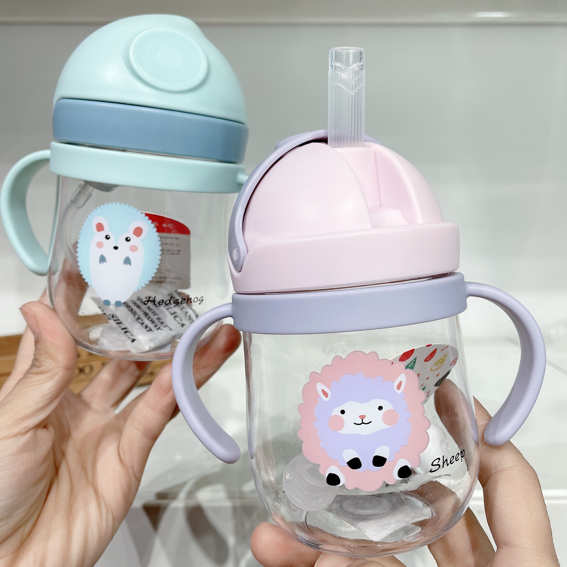 Spring and summer new baby straw cup baby drink cup 250 ml inverted watertight V-shaped straw