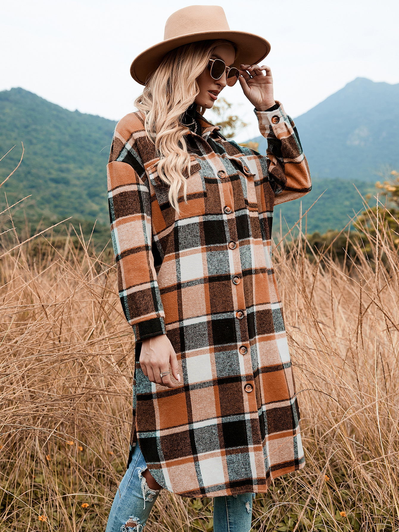 2022 autumn and winter European and American temperament windbreaker coat side slit lapel loose woolen plaid shirt coat in stock_voghion.com