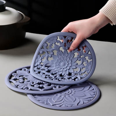 New Chinese Style Vintage Hollow-out Carved Heat Insulated Dining Table Tableware High Temperature Anti-scalding Pot Bowl Mat Silicone Heat Insulated Placemat