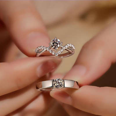 Crowning for Love Couple Ring New Four-Claw Simulation Moissanite Diamond Ring Men's and Women's 1 karat Crown Opening Ring