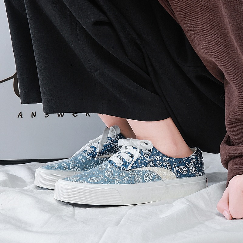 2024 New Cashew Flower Couple Canvas Shoes Men's Color-matching Trendy Men's Cloth Shoes Korean Style Men's Shoes Casual Sneakers