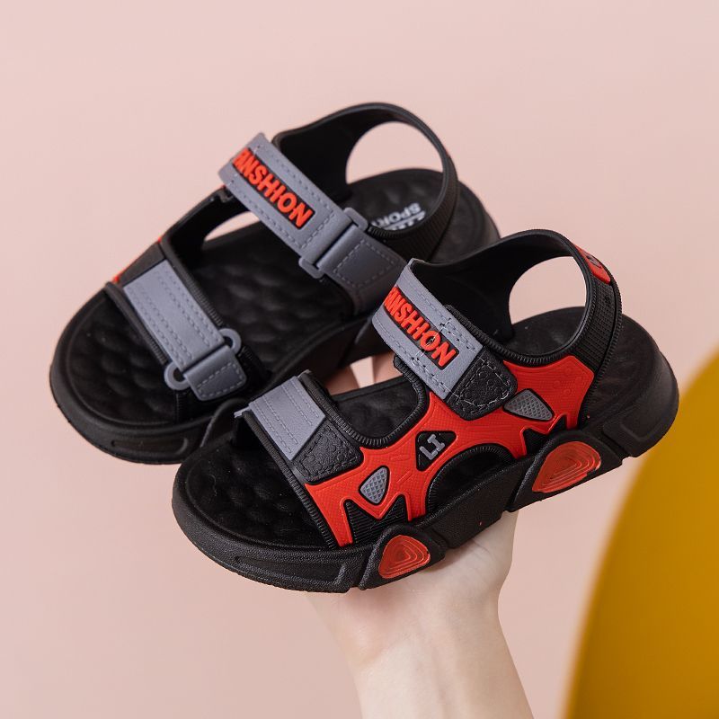 Children's Sandals for Men 2024 Summer New Arrival Middle School Children's Boys Student Shoes Soft Sole Anti-Slip Beach Sandals Trendy