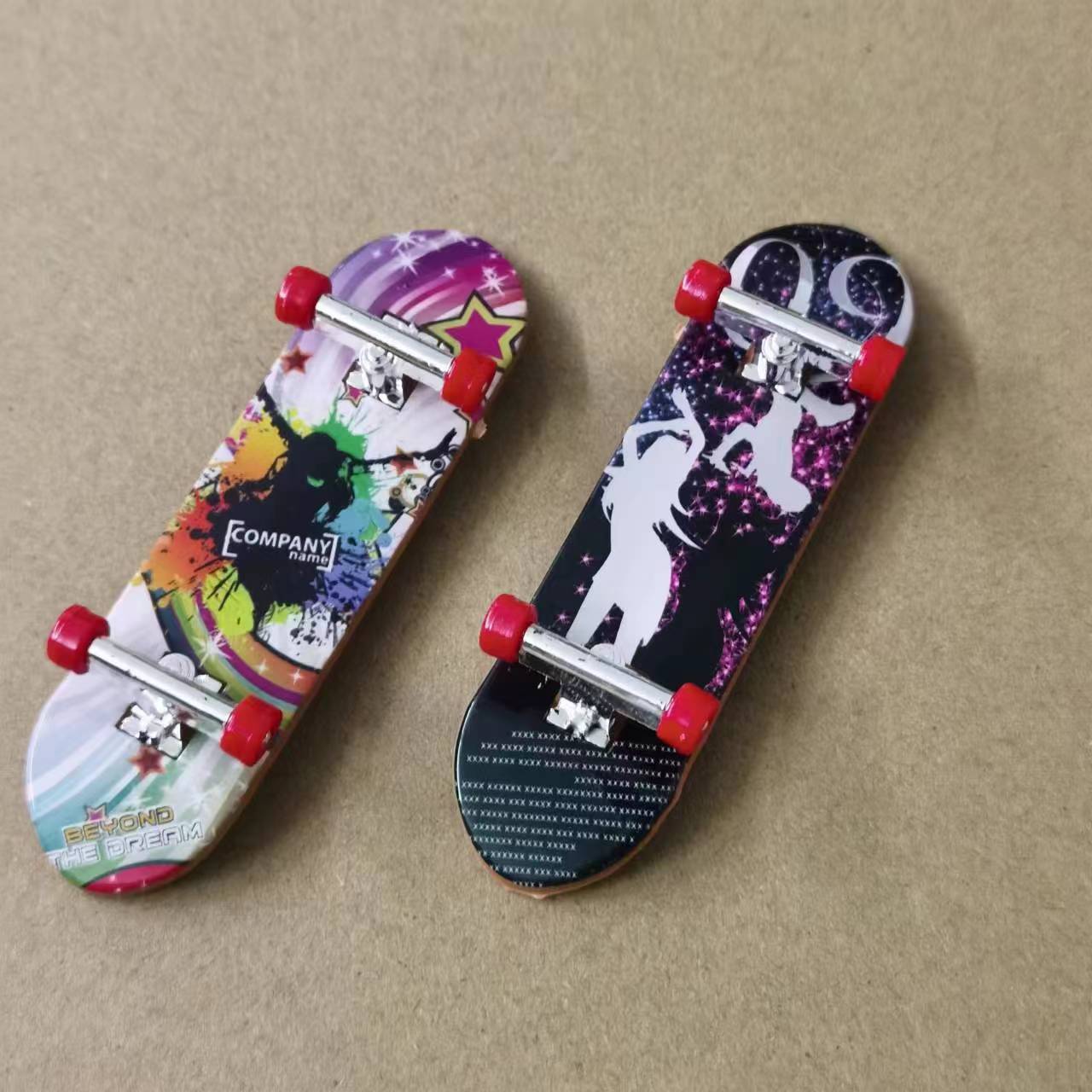 Cross-border fingertip skateboard children's toy alloy finger scooter frosted surface sliding toy