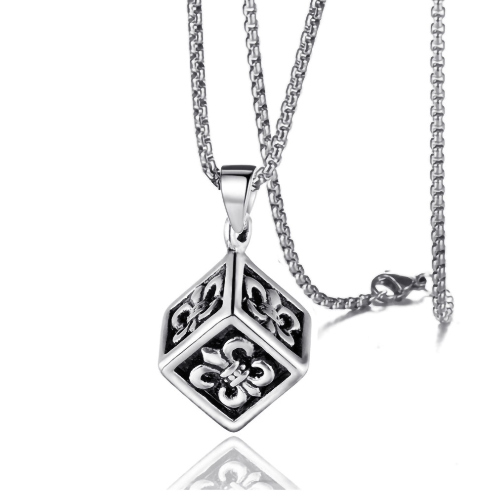 2025 women's spring and summer stainless steel chain necklace vintage square pendant necklace hip hop hiphop design accessories