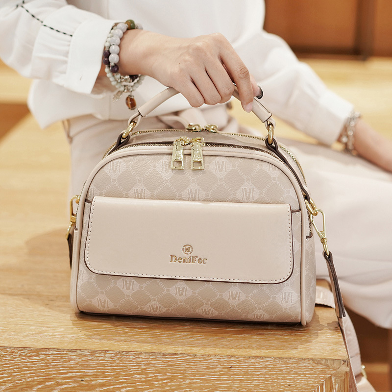 Manufacturers 2023 New Women bag wide shoulder strap small square bag female single shoulder Bevel bag bag female tide a generation