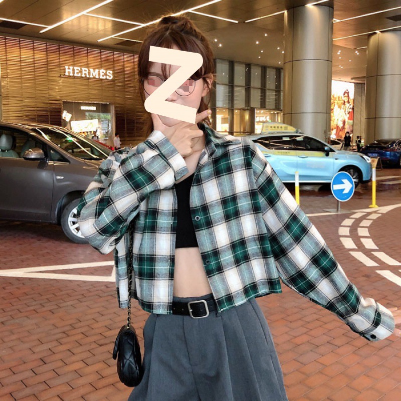 2023 Early Spring Shirt Coat New Women's Design Sense Niche Short Cardigan Hong Kong Style Vintage Plaid Long Sleeve Top