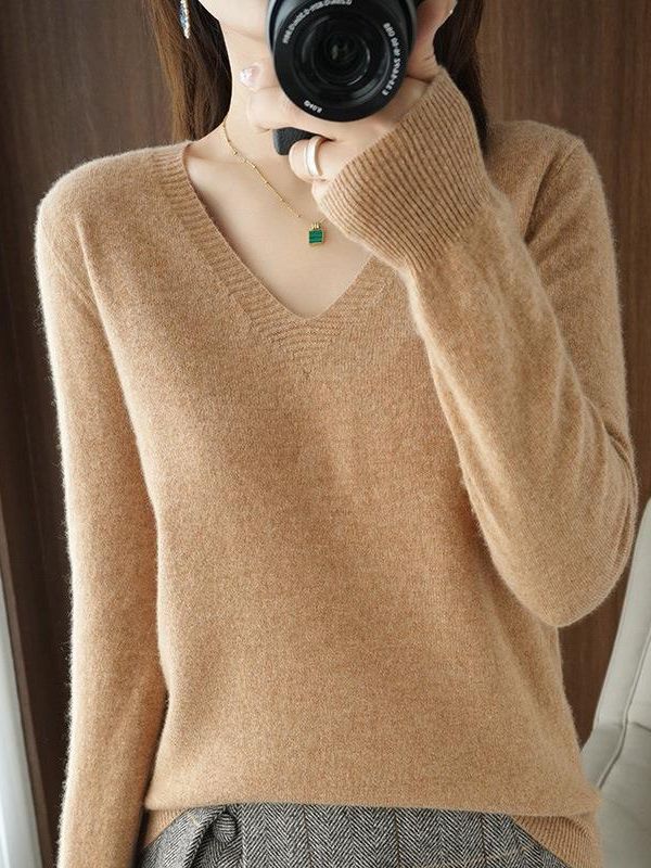 Autumn and Winter New V-neck Sweater Women's Coat with Korean Style Loose Pullover Solid Color Knitted Base Shirt for Women