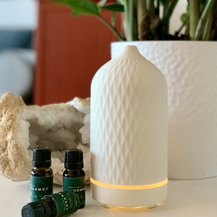 Foreign trade cross-border ceramic Diamond aromatherapy machine, ultrasonic home humidifier 7 color LED factory direct sales