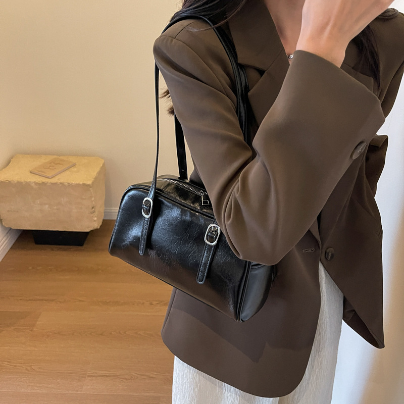 レトロなカバンの女性秋冬2023新作韓国版ファッションシングル肩脇下カバン大衆デザイン手提げボストンバッグ|undefined