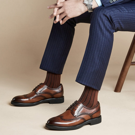 2023 Autumn New carved brogue British Korean style business formal leather shoes men's all-match bridegroom wedding shoes