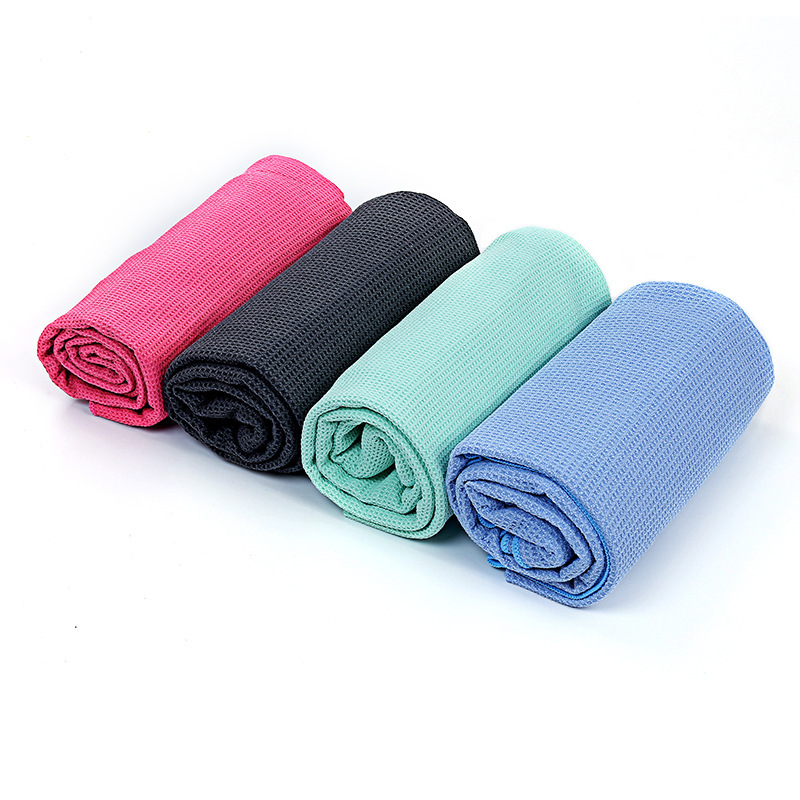 Pineapple Invisible Silicone Yoga Pavement Towel Reinforcing Non-Slip Sweat Absorbing Waffe Sports Yoga Towel Factory Wholesale