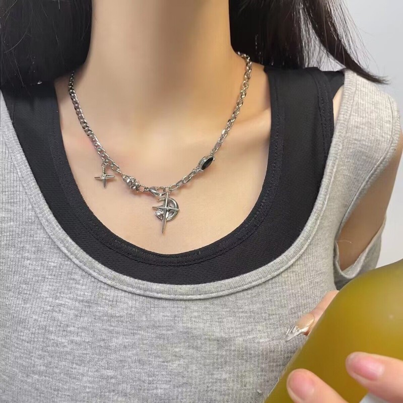 Titanium steel necklace black gem Awn star European and American hip hop Street necklace boys niche design high-grade clavicle chain