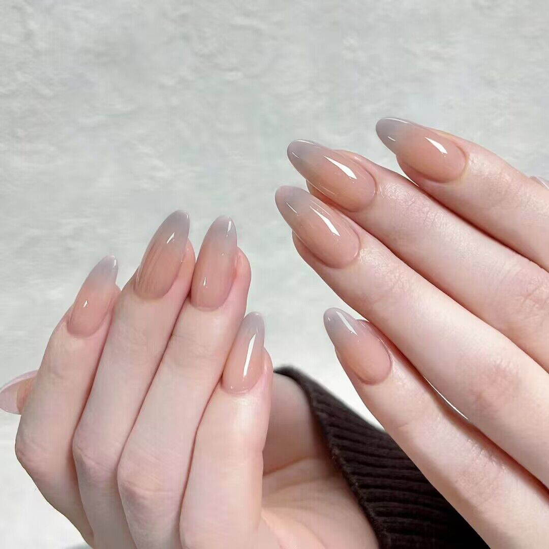 小紅書穿戴甲漸變裸色杏仁甲顯白可拆卸美甲貼片成品批發nail