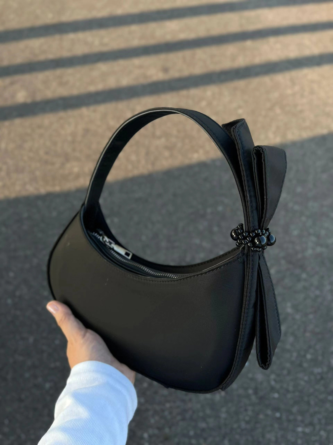 Black bag for women 2023 new 2022 niche design Bow Crescent bag high-grade texture all-matching handbag