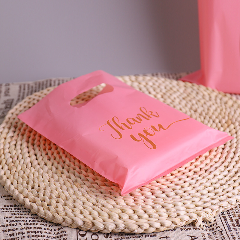 In stock low voltage flat mouth four finger bag pink gift packaging portable shopping bag clothing bag Amazon cross-border wholesale