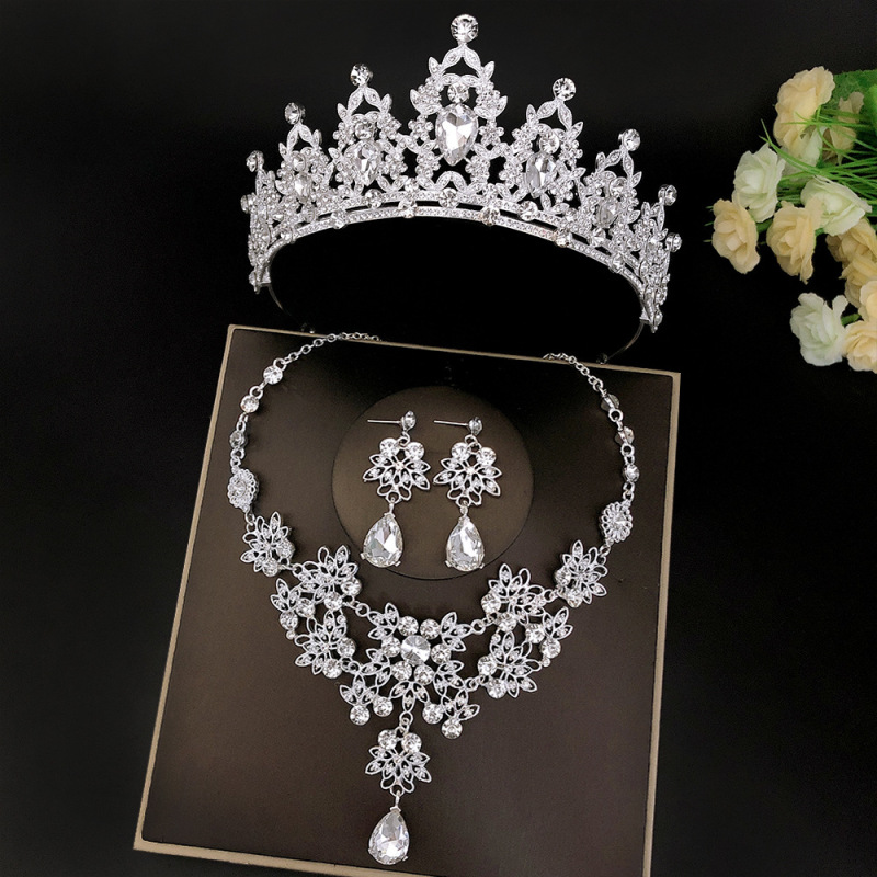 花嫁の王冠のネックレスのイヤリングの3つのセットの組み合わせの大量の現物の走る量の卸売りの価格性能比の組み合わせ|undefined