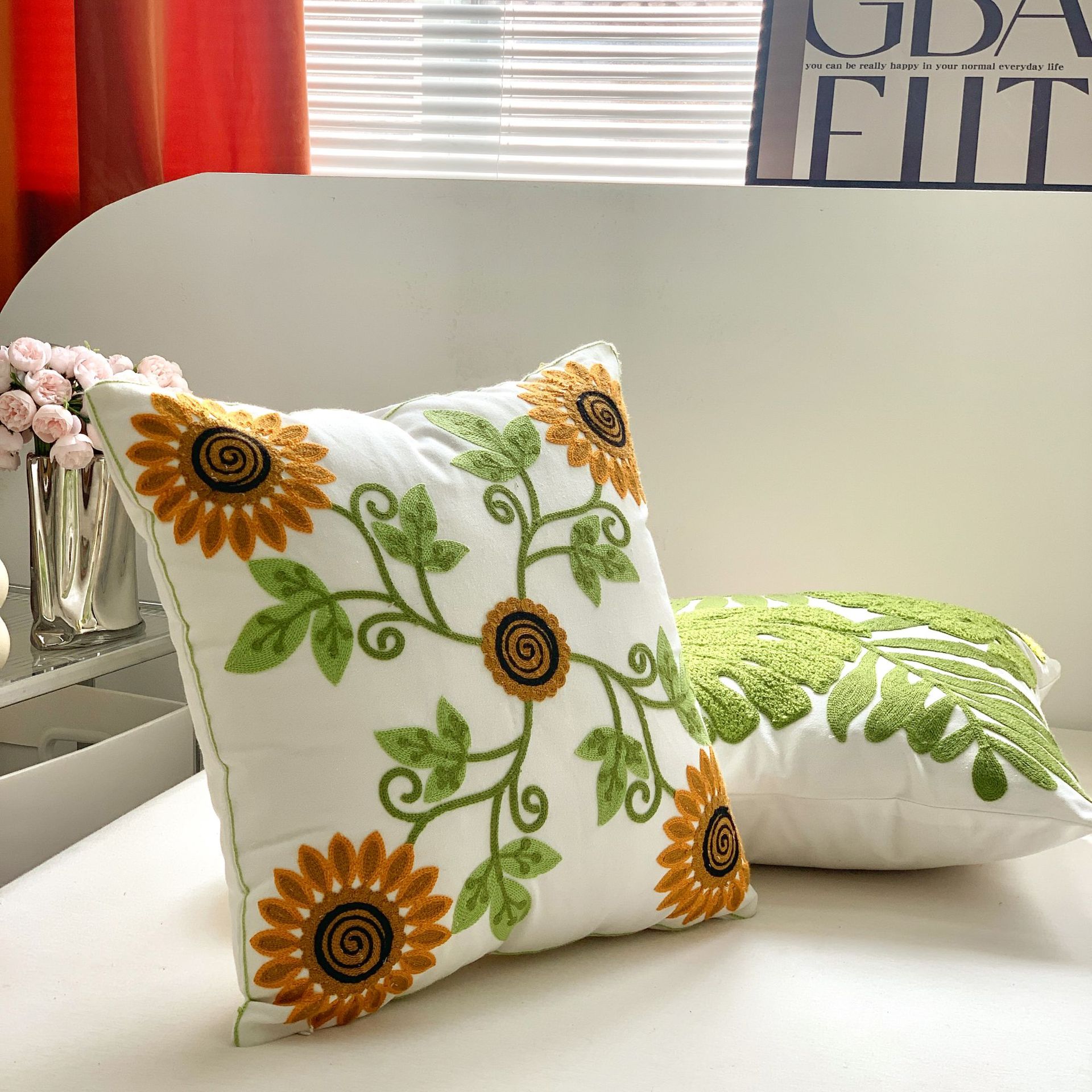 Cross-border Green Botanical Garden Flower Tulip Sofa Pillow Homestay Decorative Embroidery Living Room Pillow Case