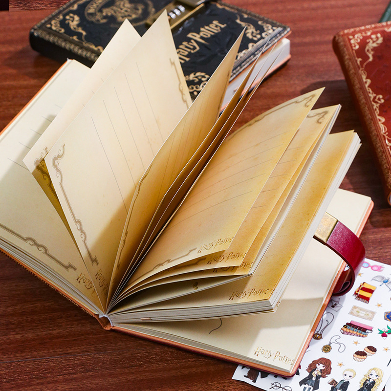 Genuine Harry Potter A5 loose-leaf book hogworth college card book four college B5 loose-leaf book retro notepad