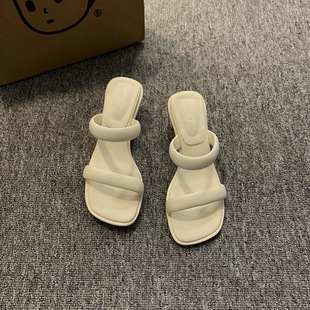 Thick Heel Sandals and Slippers Women's 2023 Summer New Out Fashion French Retro Temperament High Heels Women's Shoes