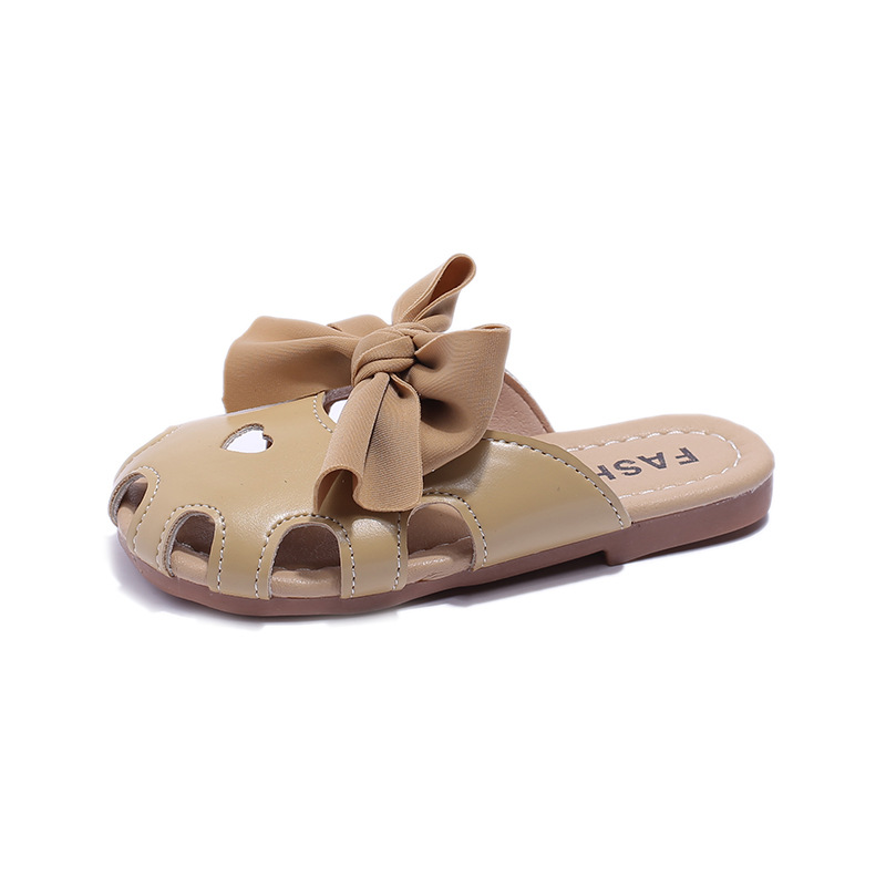 Girls' slippers 2023 Summer new Korean style fashionable outer wear closed toe slippers non-slip soft bottom little girl sandals fashion