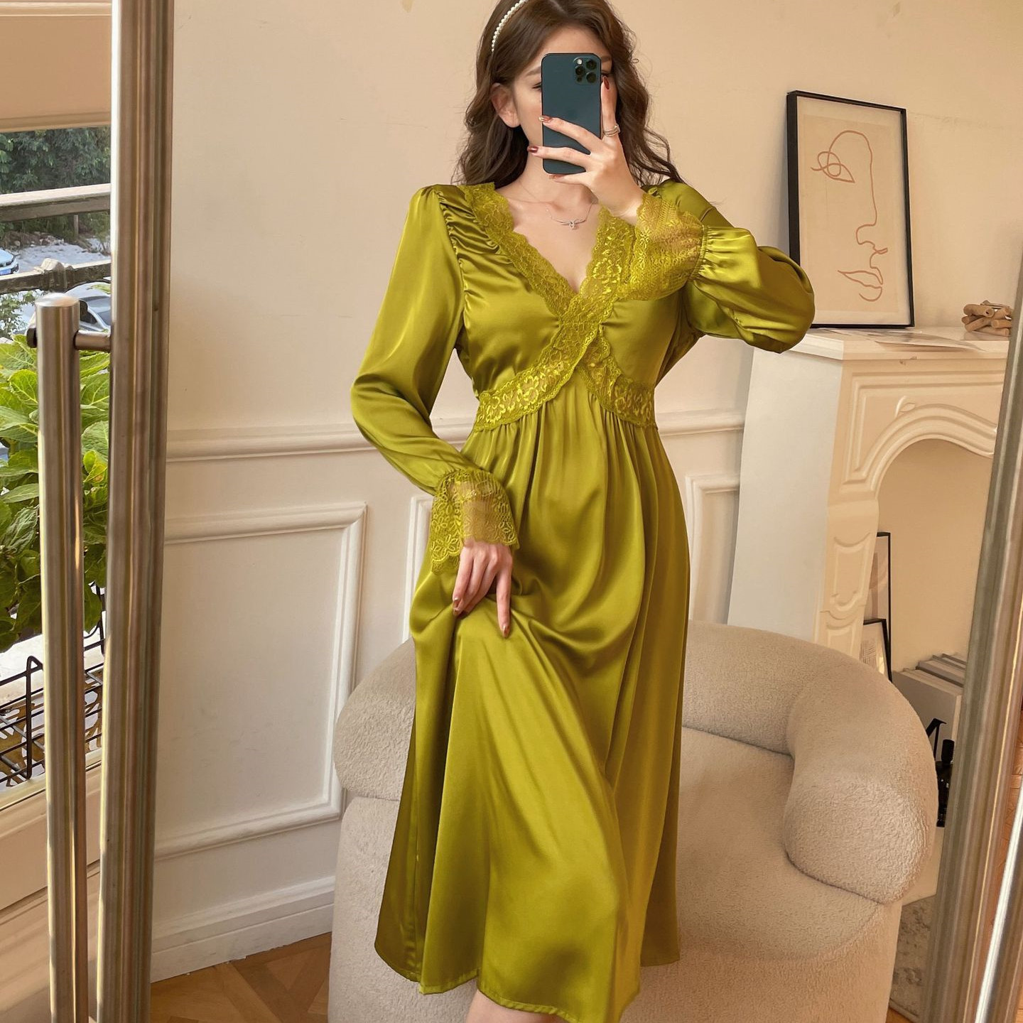 2022 French Style Sexy Nightdress Women's Spring and Autumn Silk Long Sleeve Ice Silk Palace Pure Long Lace Home Clothes