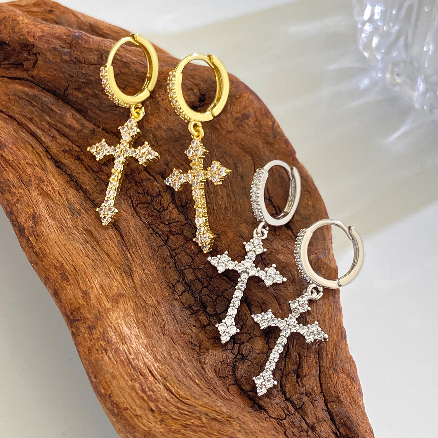 European and American ins style diamond cross earrings women's French style light luxury Super Flash cross earrings cross-border fashion earrings