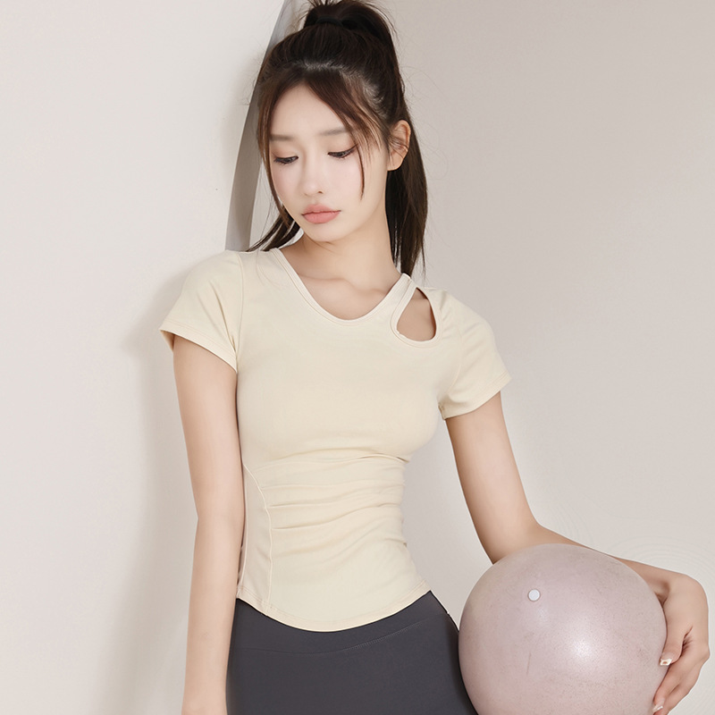 新しいヨガ服の女性の春の夏のタイプは胸のパッドの夏の運動の半袖の専門のランニングのプラティのトレーニングの上着を持ちません。|undefined