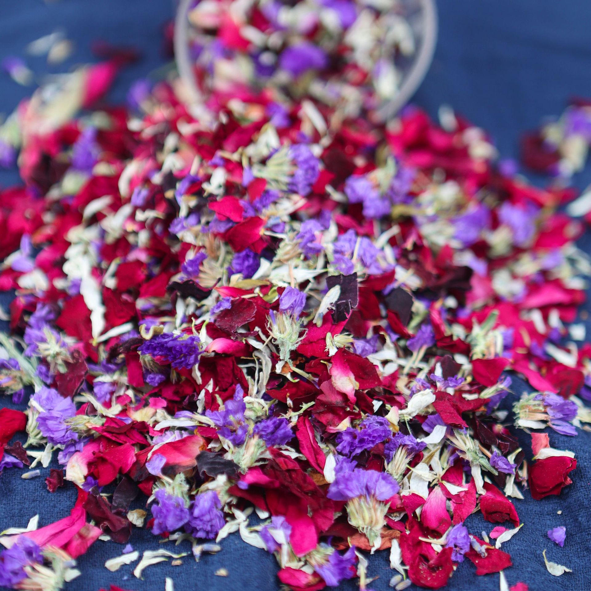Amazon Confetti natural rose dried petals Confetti wedding party decoration scattered flower Real petals
