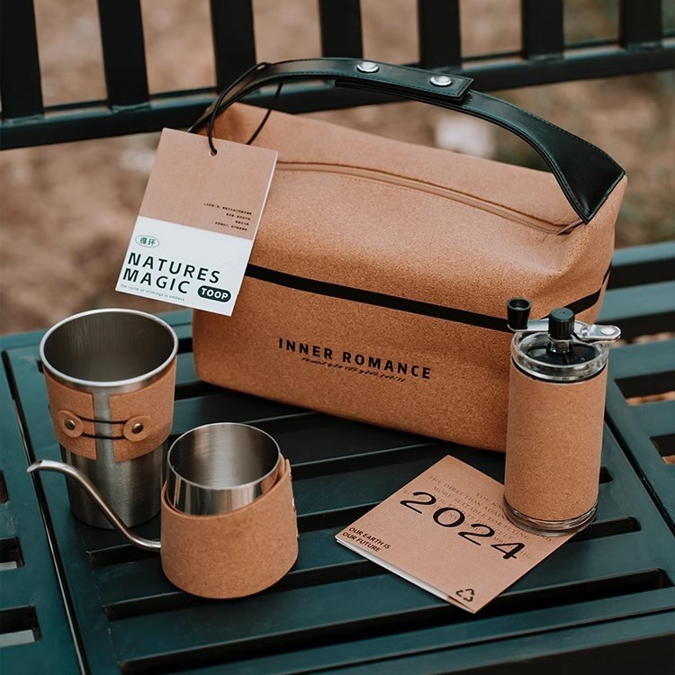 Eco-friendly cork hand-ground coffee maker business hand-in-hand gift hand-made coffee suit outdoor portable coffee appliance