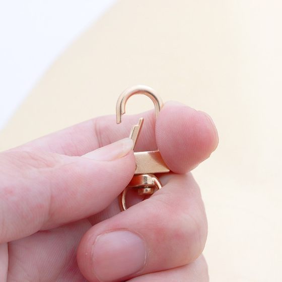 Metal Key Chain Hook Golden Gun Black Hanging Buckle Jewelry Accessories Universal Buckle Small Lobster Buckle Zinc Alloy Door Buckle
